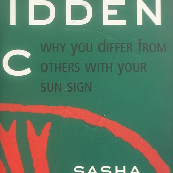 Astrology. The Hidden Zodiac book by Sasha Fenton - Picture 3 of 11